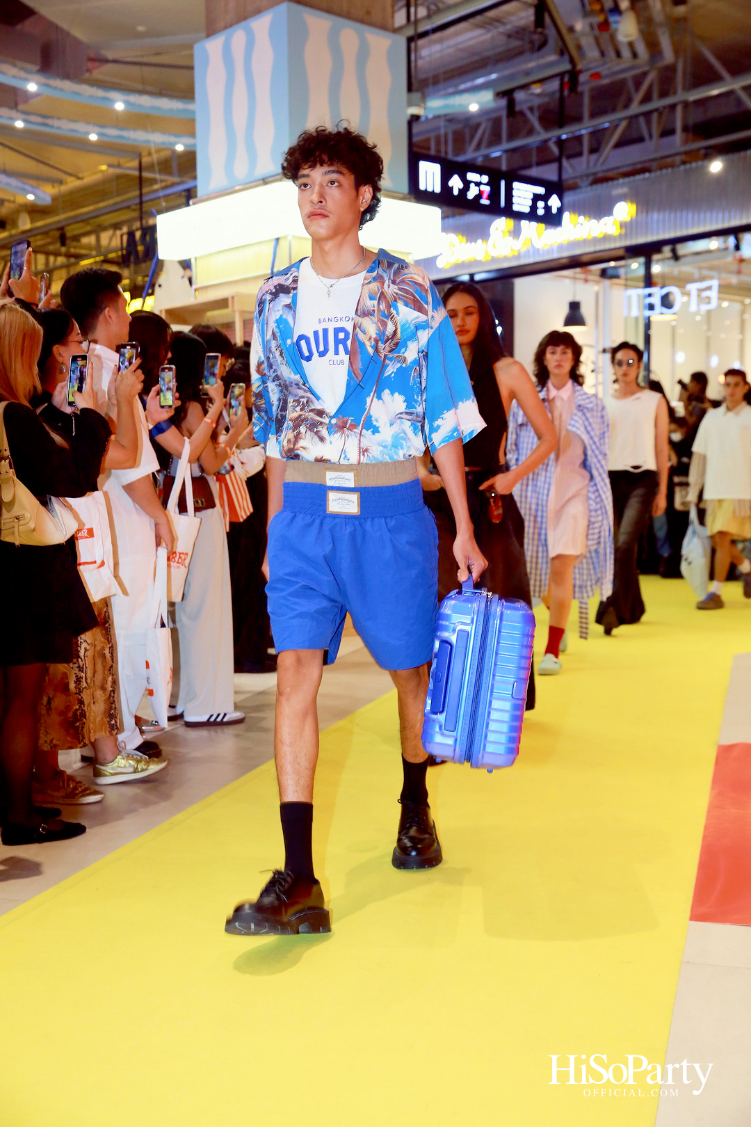 EM DISTRICT AMBER ARCADE