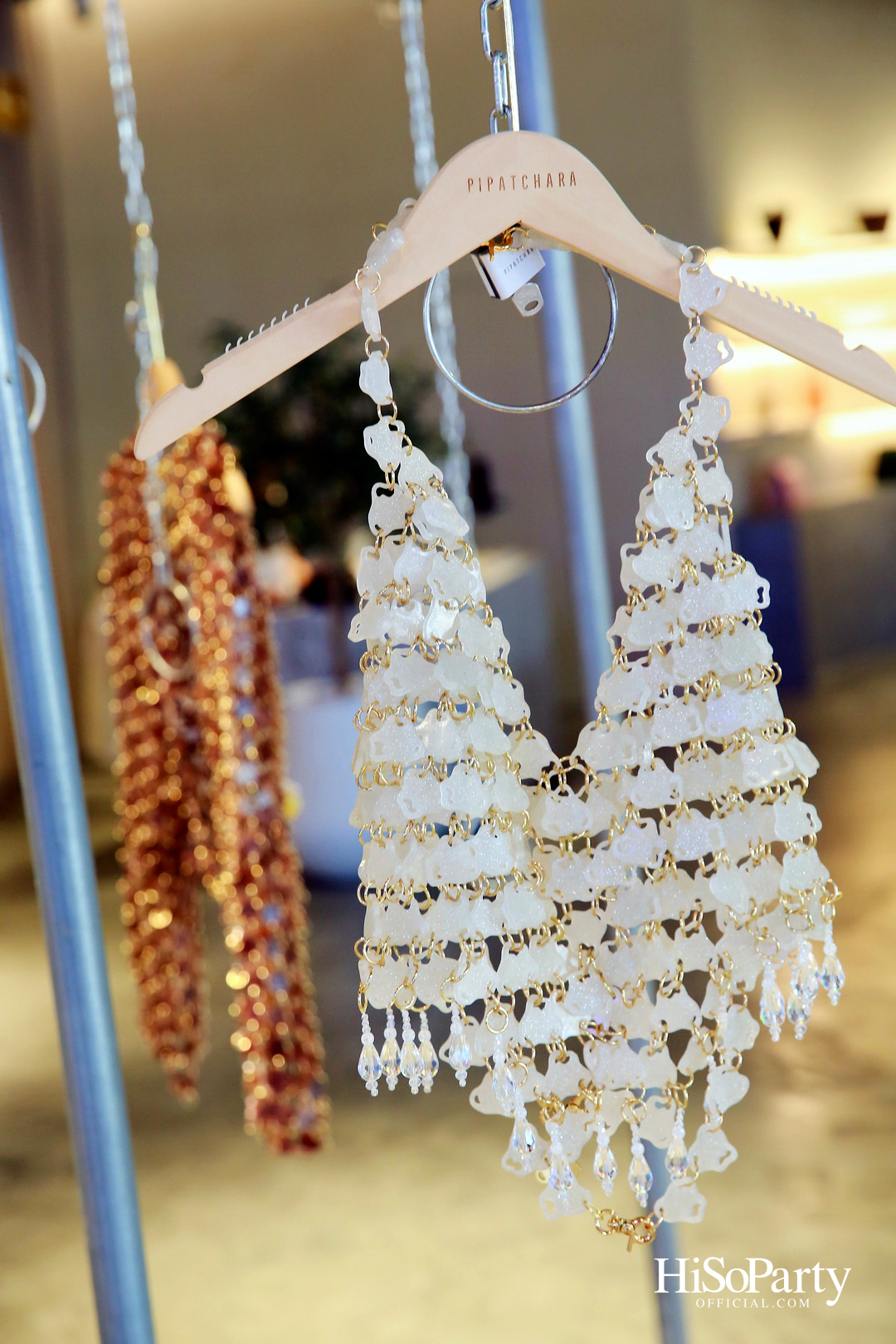 EM DISTRICT AMBER ARCADE