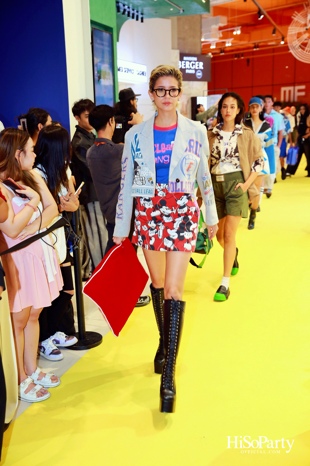 EM DISTRICT AMBER ARCADE