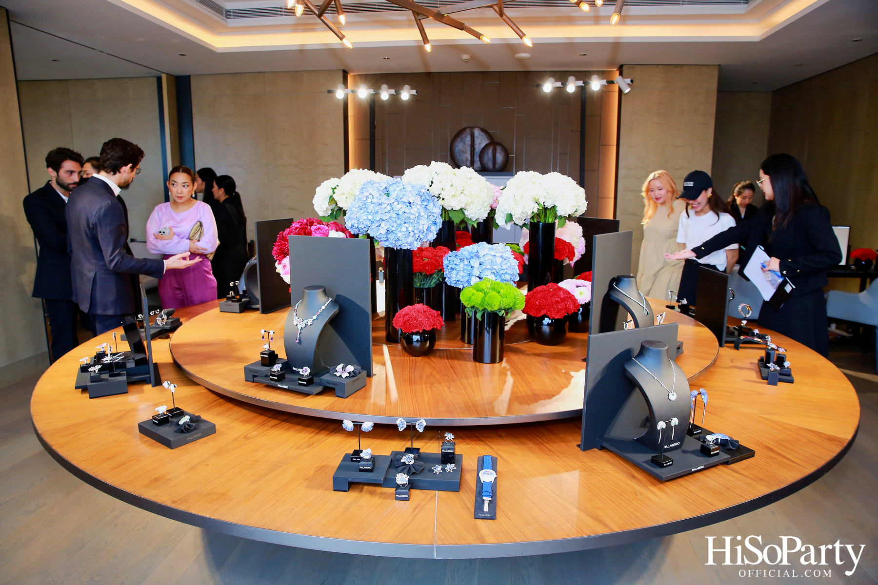 PALMIERO ไฮจิวเวลรีจากอิตาลี เผย 4 ไอคอนิกคอลเลกชั่น สะท้อนเสน่ห์ของความงามและเฉดสีแห่งอัญมณี