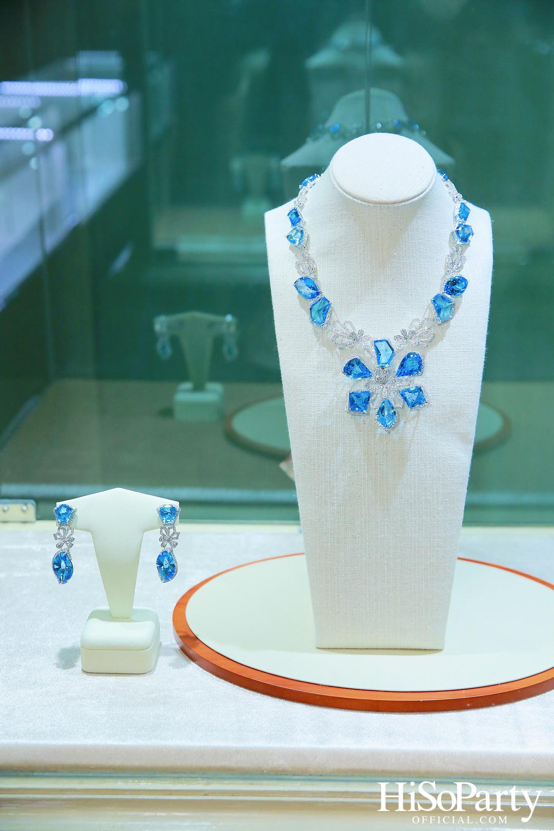 THE EXHIBITION OF CHILDREN PROJECT AND ACORN SIT-DOWN DINNER FOR DONATION