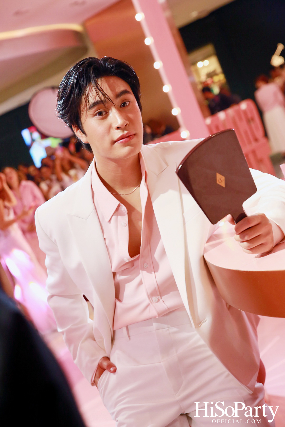 CHARLOTTE TILBURY จัดงาน PILLOW TALK BIG LIP PLUMPGASM 2024 พร้อมเปิดตัวสาขาใหม่ที่ใหญ่ที่สุดใน SOUTHEAST ASIA ณ เซ็นทรัลเวิลด์