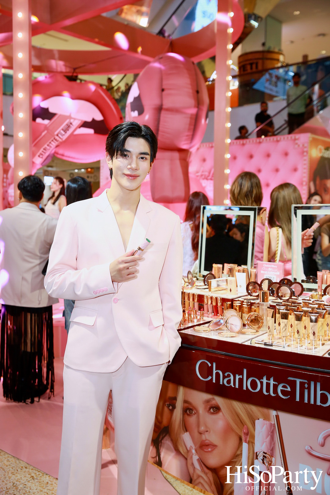 CHARLOTTE TILBURY จัดงาน PILLOW TALK BIG LIP PLUMPGASM 2024 พร้อมเปิดตัวสาขาใหม่ที่ใหญ่ที่สุดใน SOUTHEAST ASIA ณ เซ็นทรัลเวิลด์