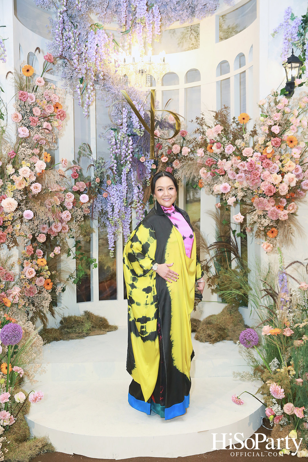 งานฉลองมงคลสมรสระหว่าง ธนพร เตชะวรบท และ วีรเดช ส่งทวีผล