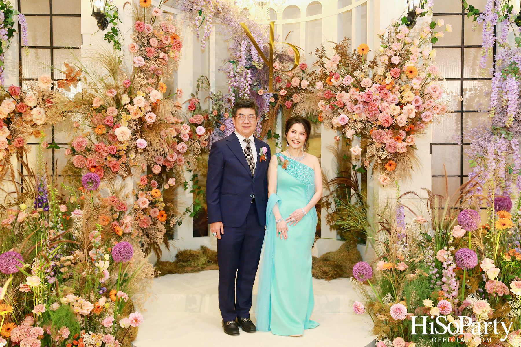 งานฉลองมงคลสมรสระหว่าง ธนพร เตชะวรบท และ วีรเดช ส่งทวีผล