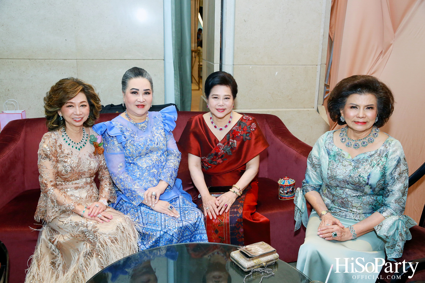 งานฉลองมงคลสมรสระหว่าง ธนพร เตชะวรบท และ วีรเดช ส่งทวีผล