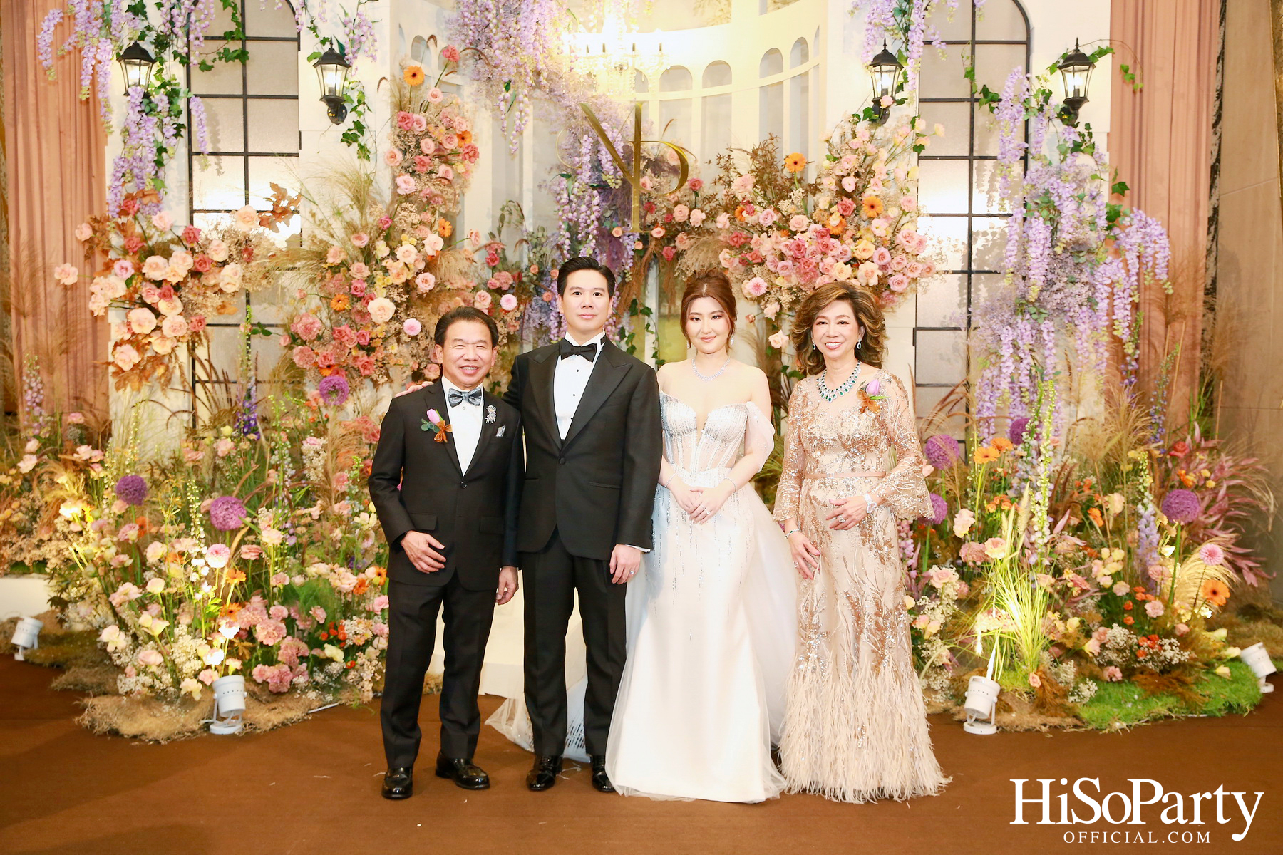 งานฉลองมงคลสมรสระหว่าง ธนพร เตชะวรบท และ วีรเดช ส่งทวีผล