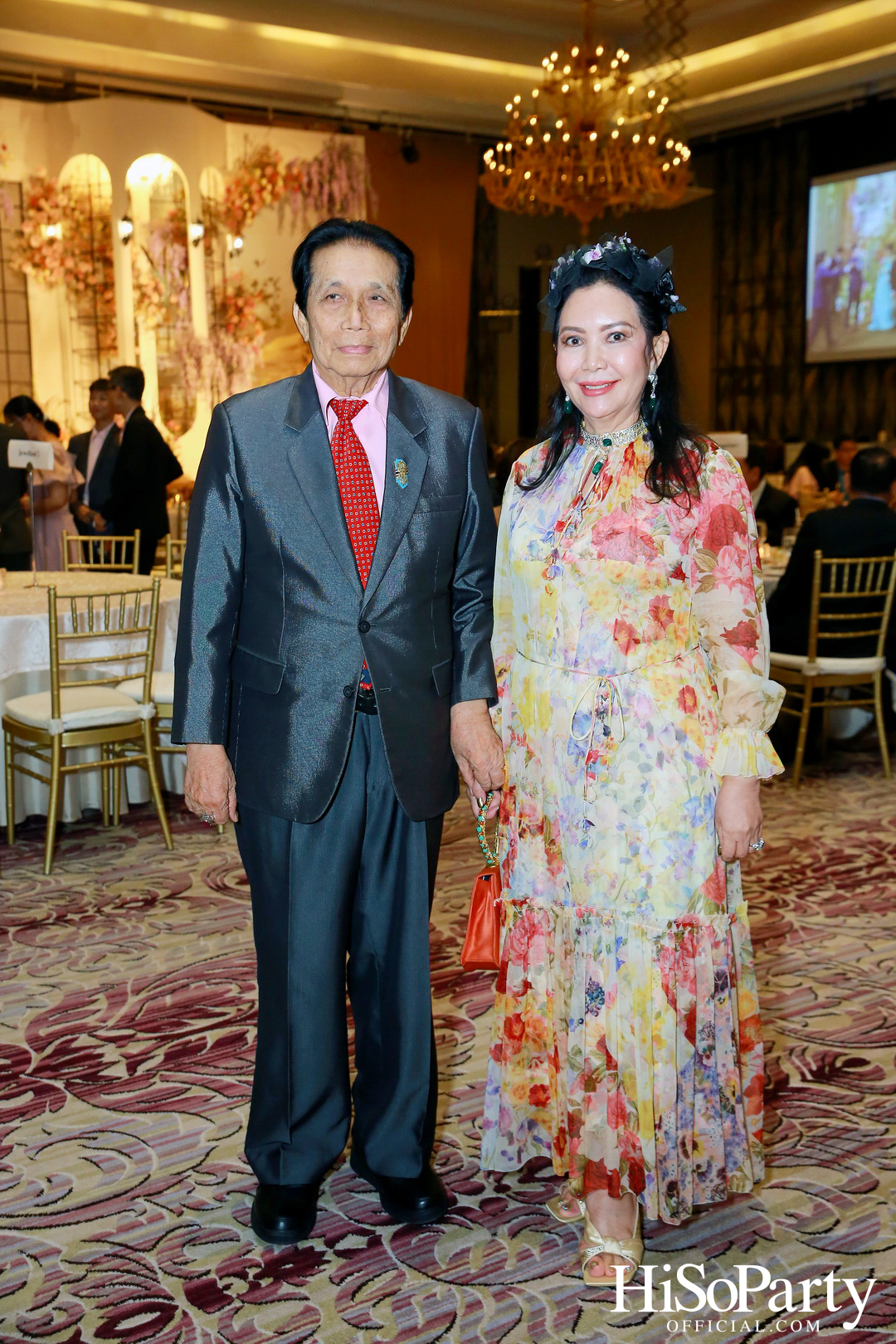 งานฉลองมงคลสมรสระหว่าง ธนพร เตชะวรบท และ วีรเดช ส่งทวีผล