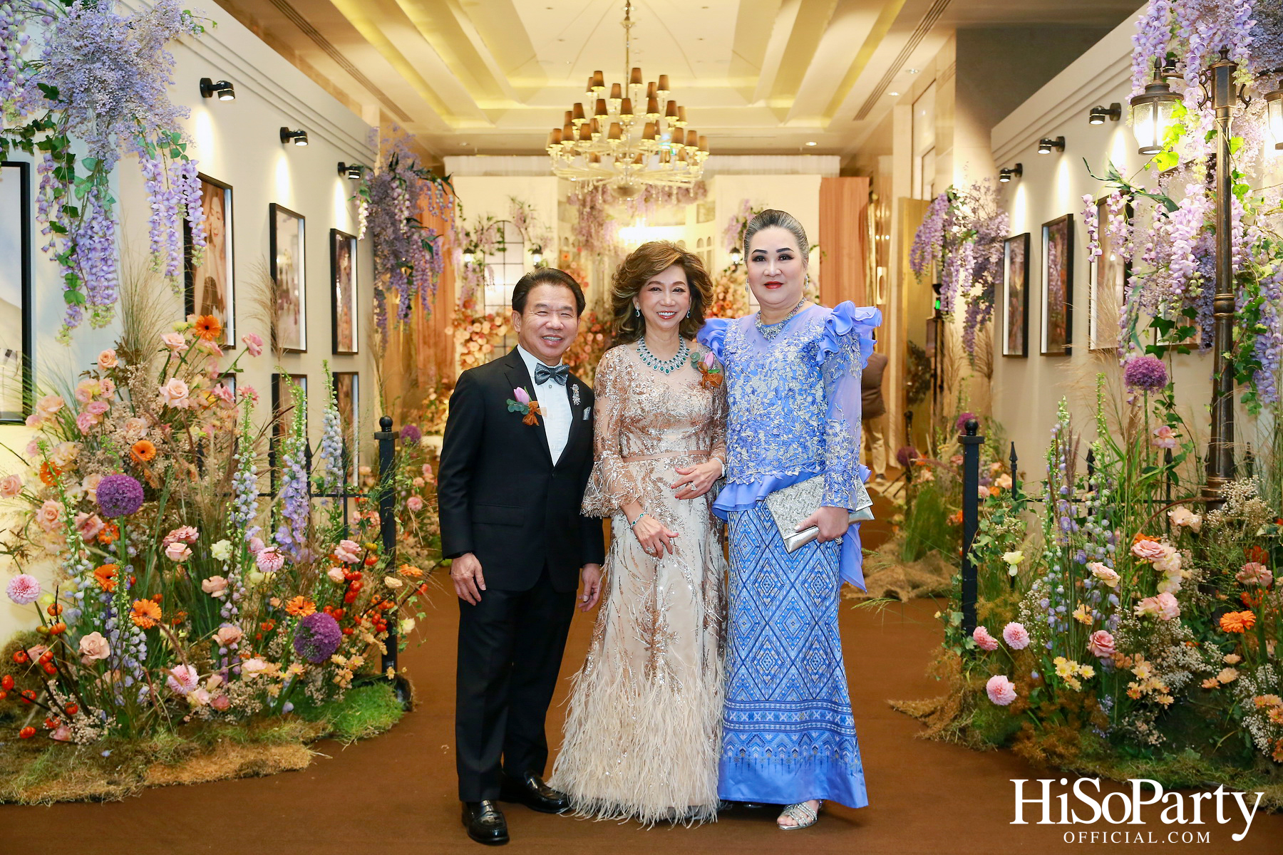 งานฉลองมงคลสมรสระหว่าง ธนพร เตชะวรบท และ วีรเดช ส่งทวีผล