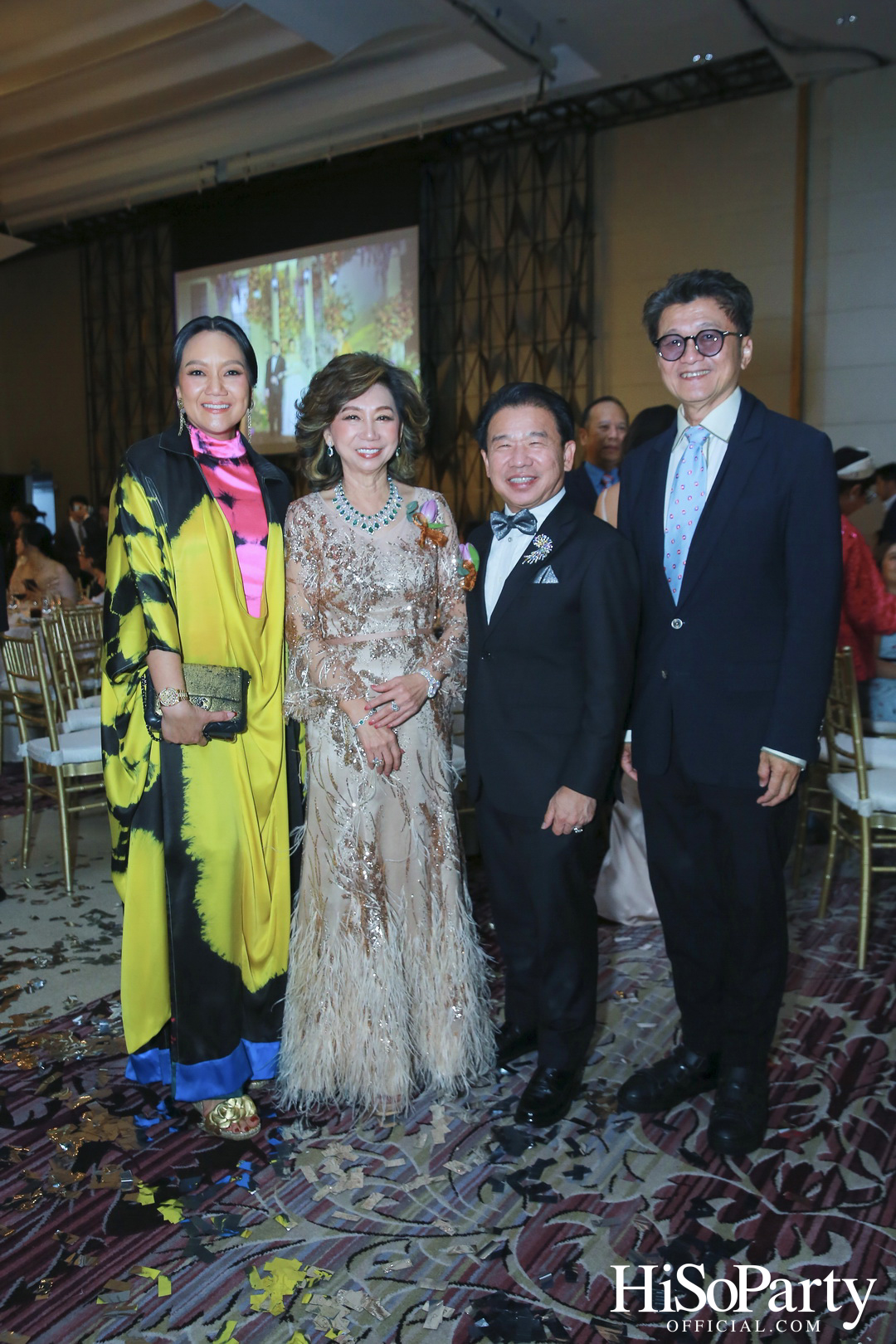 งานฉลองมงคลสมรสระหว่าง ธนพร เตชะวรบท และ วีรเดช ส่งทวีผล