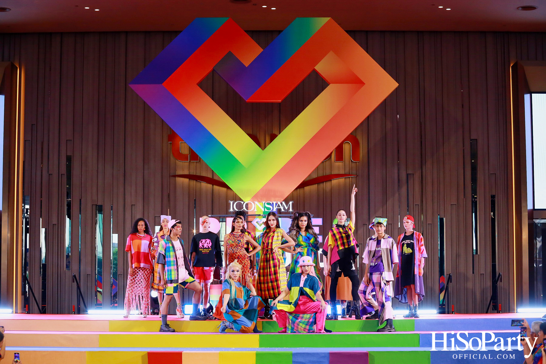 ICONSIAM Pride Out Loud เฉิดฉายหัวใจภาคภูมิ