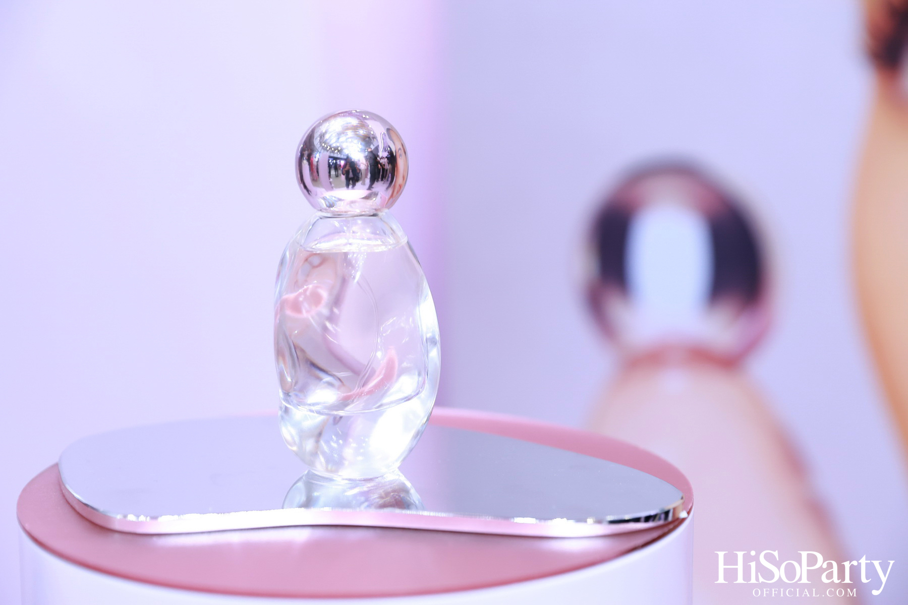 Kylie Cosmetics แลนด์ดิ้งประเทศไทยแล้วอย่างเป็นทางการ โดยวางจำหน่ายเอ็กซ์คลูซีฟที่ EVEANDBOY