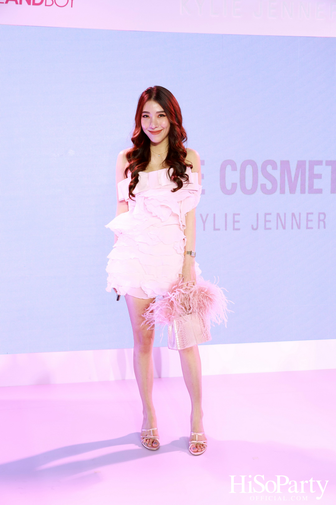 Kylie Cosmetics แลนด์ดิ้งประเทศไทยแล้วอย่างเป็นทางการ โดยวางจำหน่ายเอ็กซ์คลูซีฟที่ EVEANDBOY