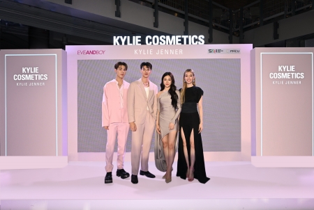 Kylie Cosmetics แลนด์ดิ้งประเทศไทยแล้วอย่างเป็นทางการ โดยวางจำหน่ายเอ็กซ์คลูซีฟที่ EVEANDBOY