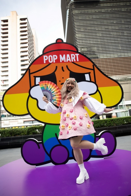 POP MART นำทีมชาวป๊อปกว่า 100 ชีวิต ร่วมเดินขบวนพาเหรดแห่งปี ‘Rhythm of Pride’ สนับสนุนความเท่าเทียม ณ ลานหน้าเซ็นทรัลเวิลด์