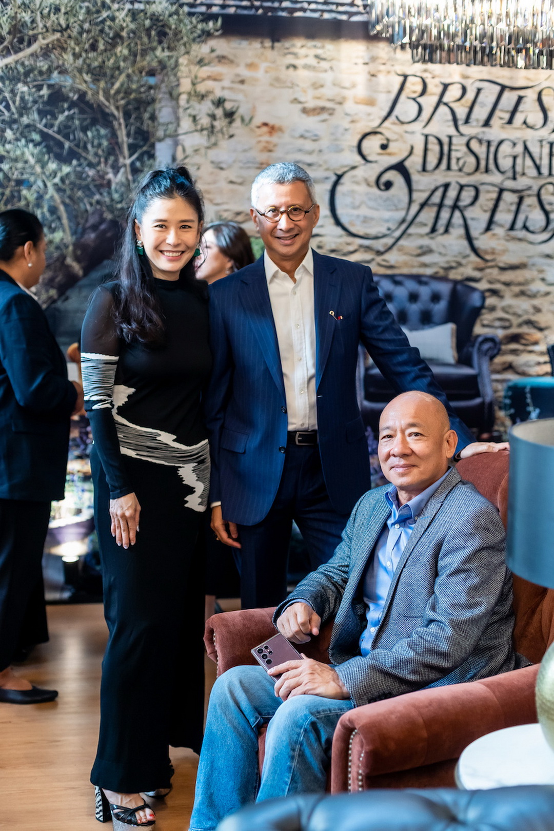 ‘Alexander & James’ แบรนด์เฟอร์นิเจอร์ชั้นนำสุดหรูจากอังกฤษ จัดงานฉลองเปิดแฟลกชิปสโตร์ แห่งใหม่ใจกลางเมือง