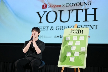 Shopee x DOYOUNG ‘YOUTH’ FANSIGN & EVENT กิจกรรมแฟนไซน์และมีตแอนด์กรี๊ดสุดเอ็กซ์คลูซีฟ โดย เอสเอ็ม ทรู และ ช้อปปี้