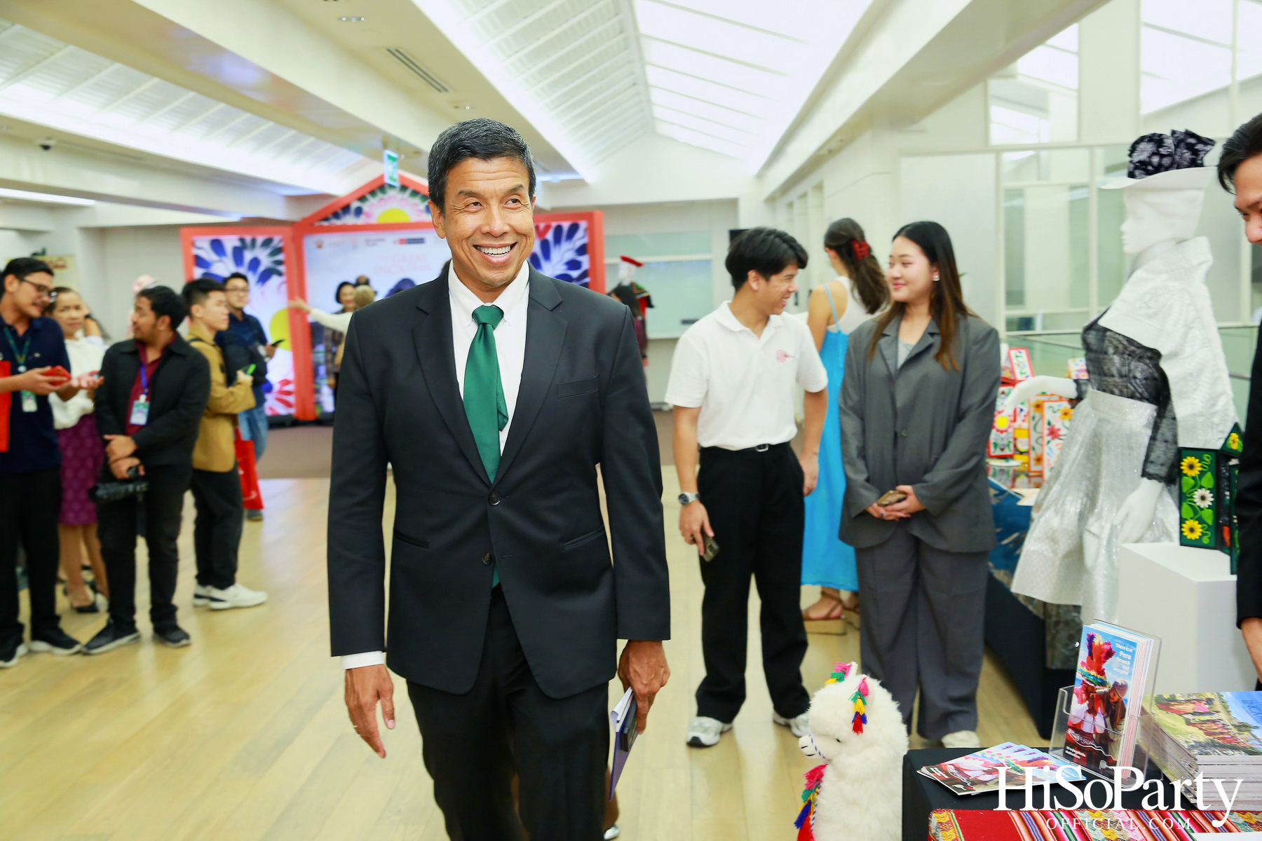 งานเปิดนิทรรศการภาพถ่าย ‘Qhapaq Ñan (คาปักญัน): เส้นทางอินคาอันยิ่งใหญ่’ ณ สยามดิสคัฟเวอรี่