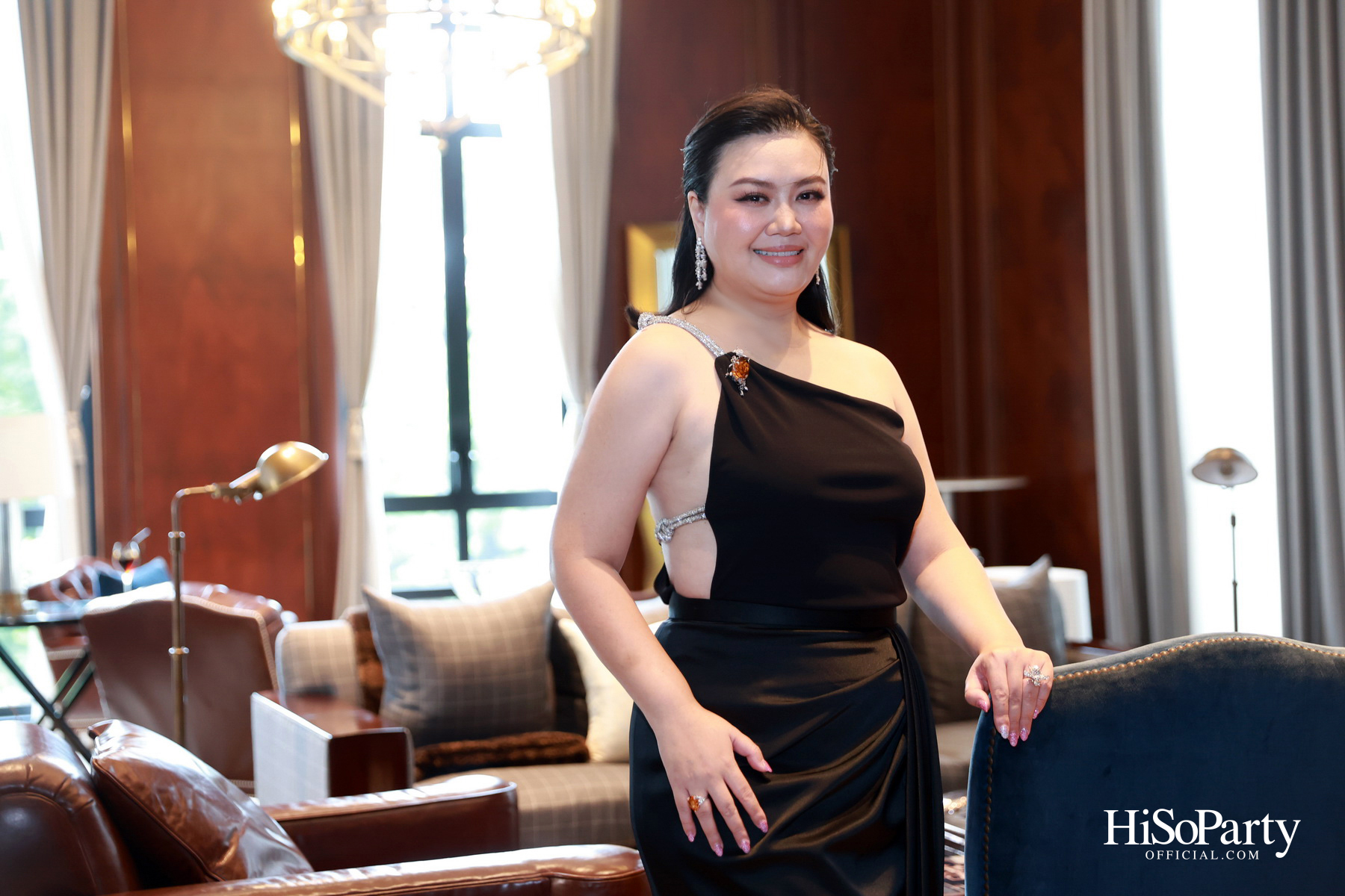 Exclusive Preview Judith Leiber New Collection & Beauty Gems ‘Bee 's Collection’