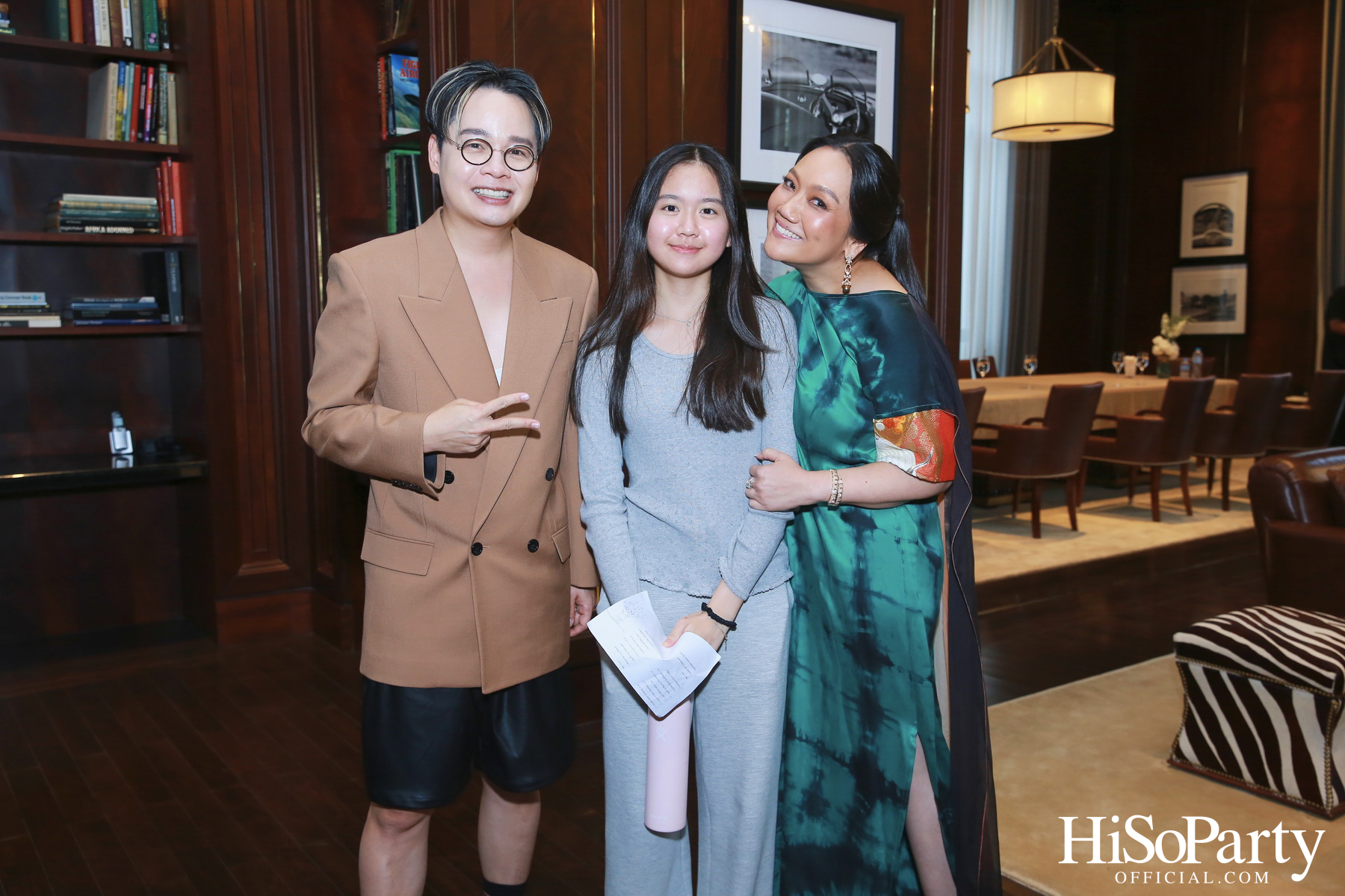 Exclusive Preview Judith Leiber New Collection & Beauty Gems ‘Bee 's Collection’