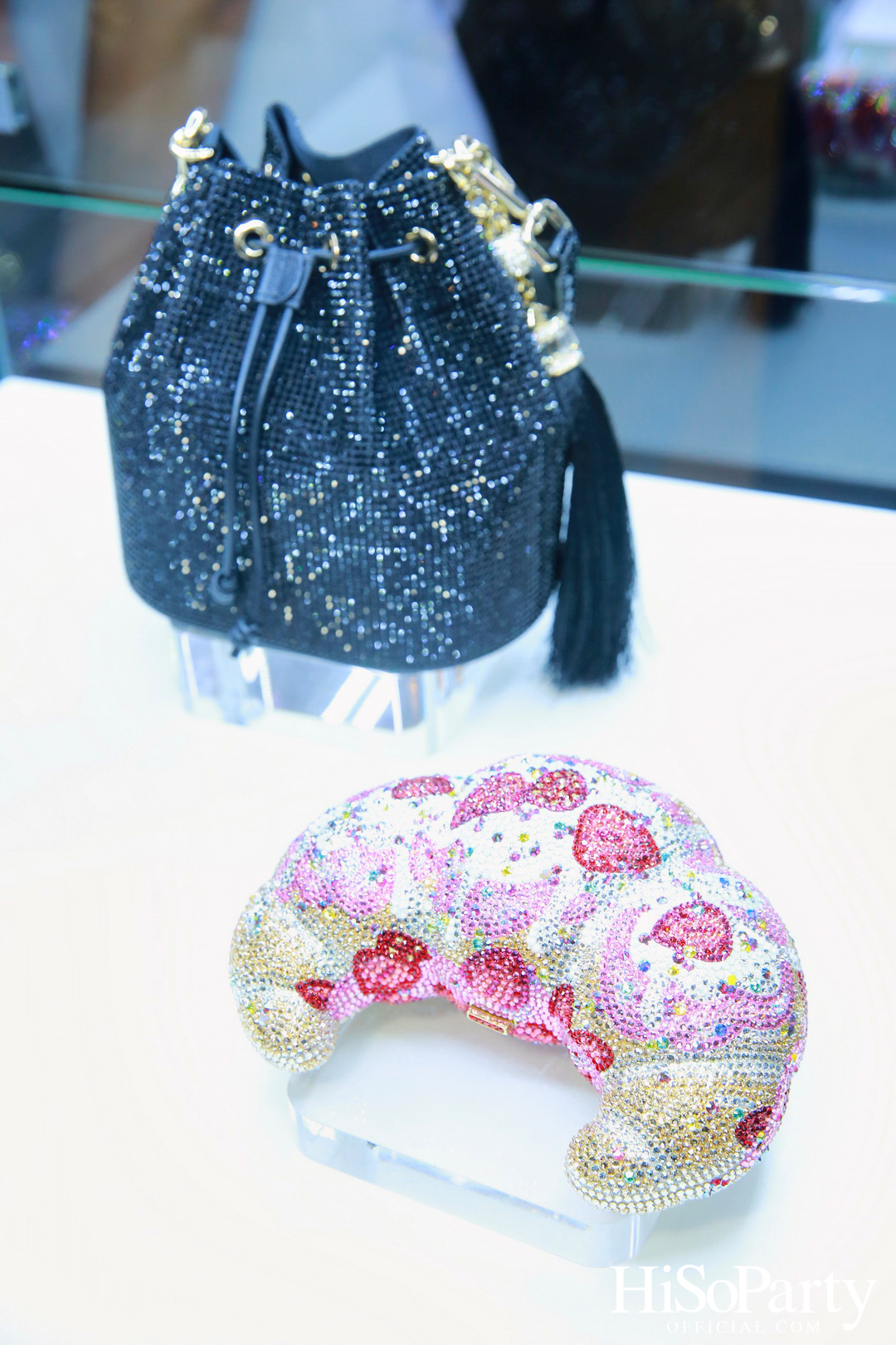 Exclusive Preview Judith Leiber New Collection & Beauty Gems ‘Bee 's Collection’