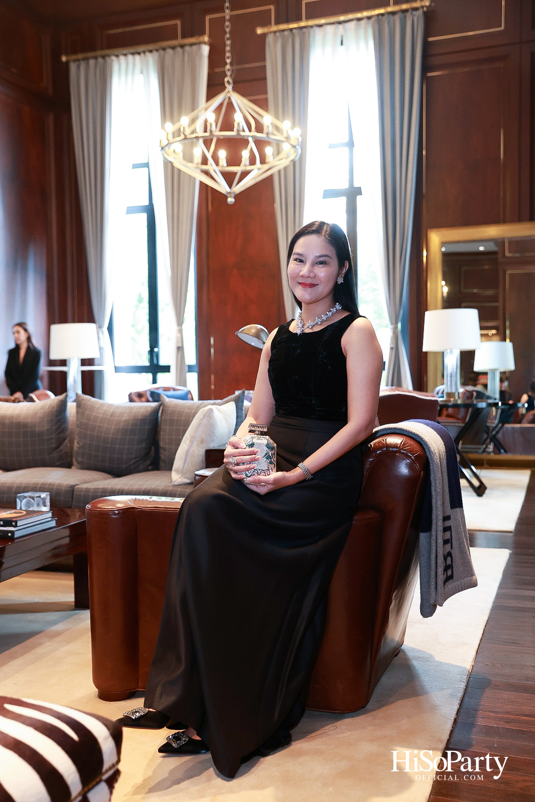 Exclusive Preview Judith Leiber New Collection & Beauty Gems ‘Bee 's Collection’