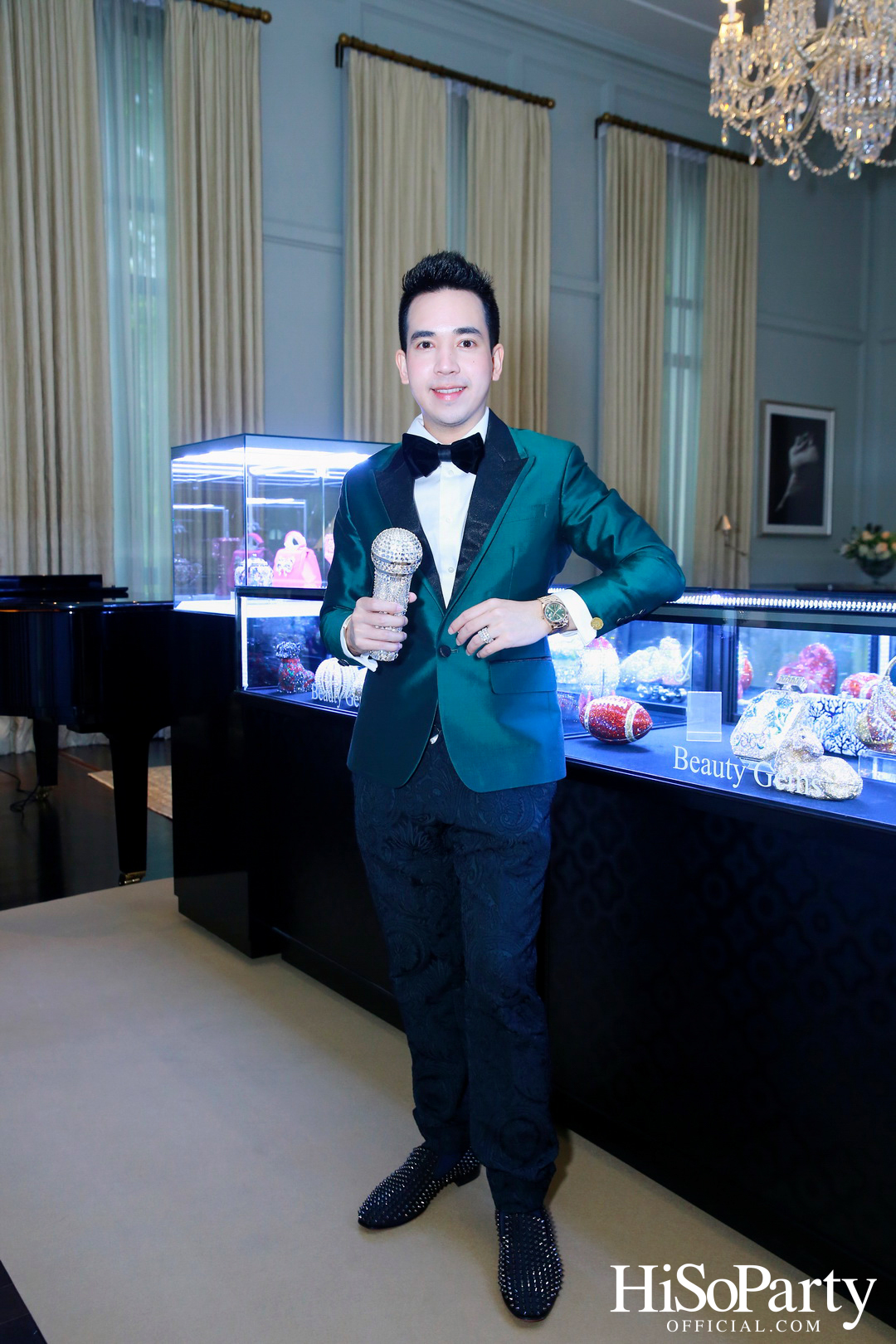 Exclusive Preview Judith Leiber New Collection & Beauty Gems ‘Bee 's Collection’