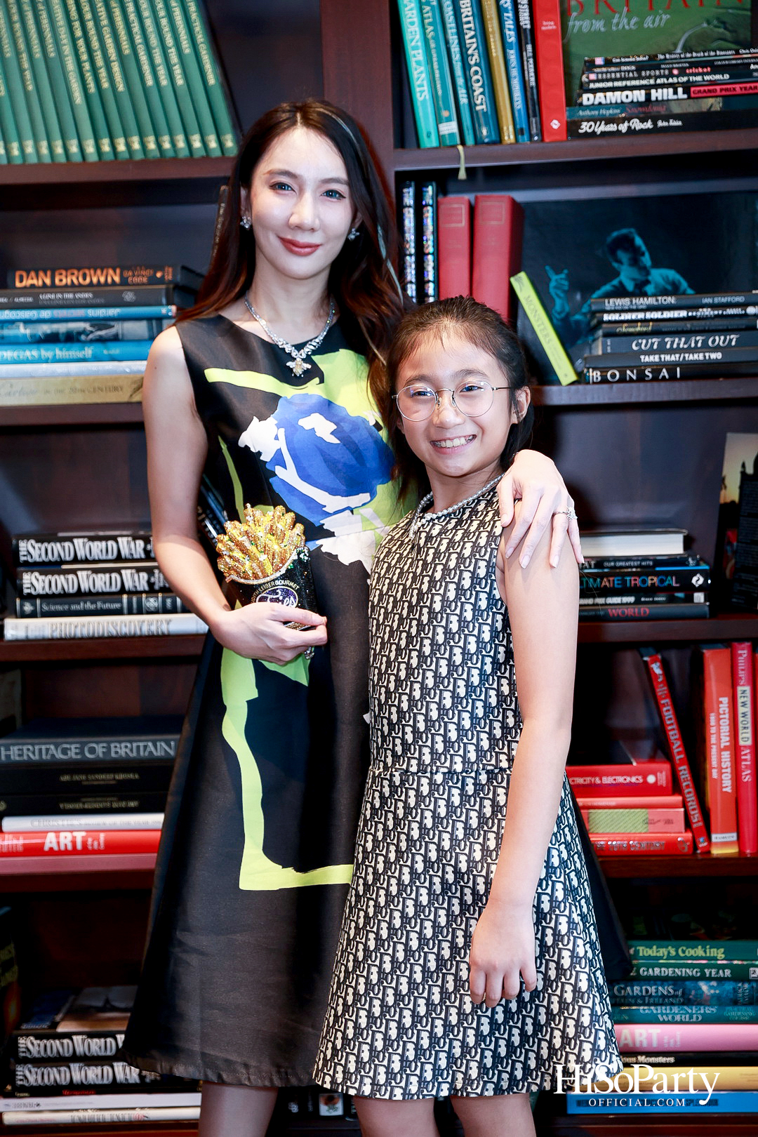 Exclusive Preview Judith Leiber New Collection & Beauty Gems ‘Bee 's Collection’