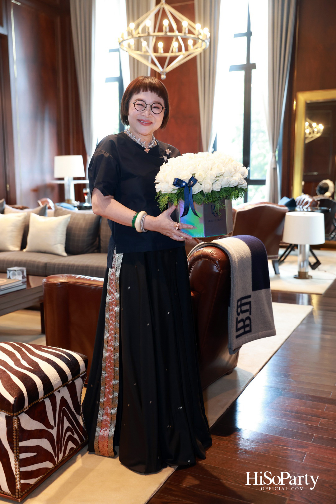 Exclusive Preview Judith Leiber New Collection & Beauty Gems ‘Bee 's Collection’