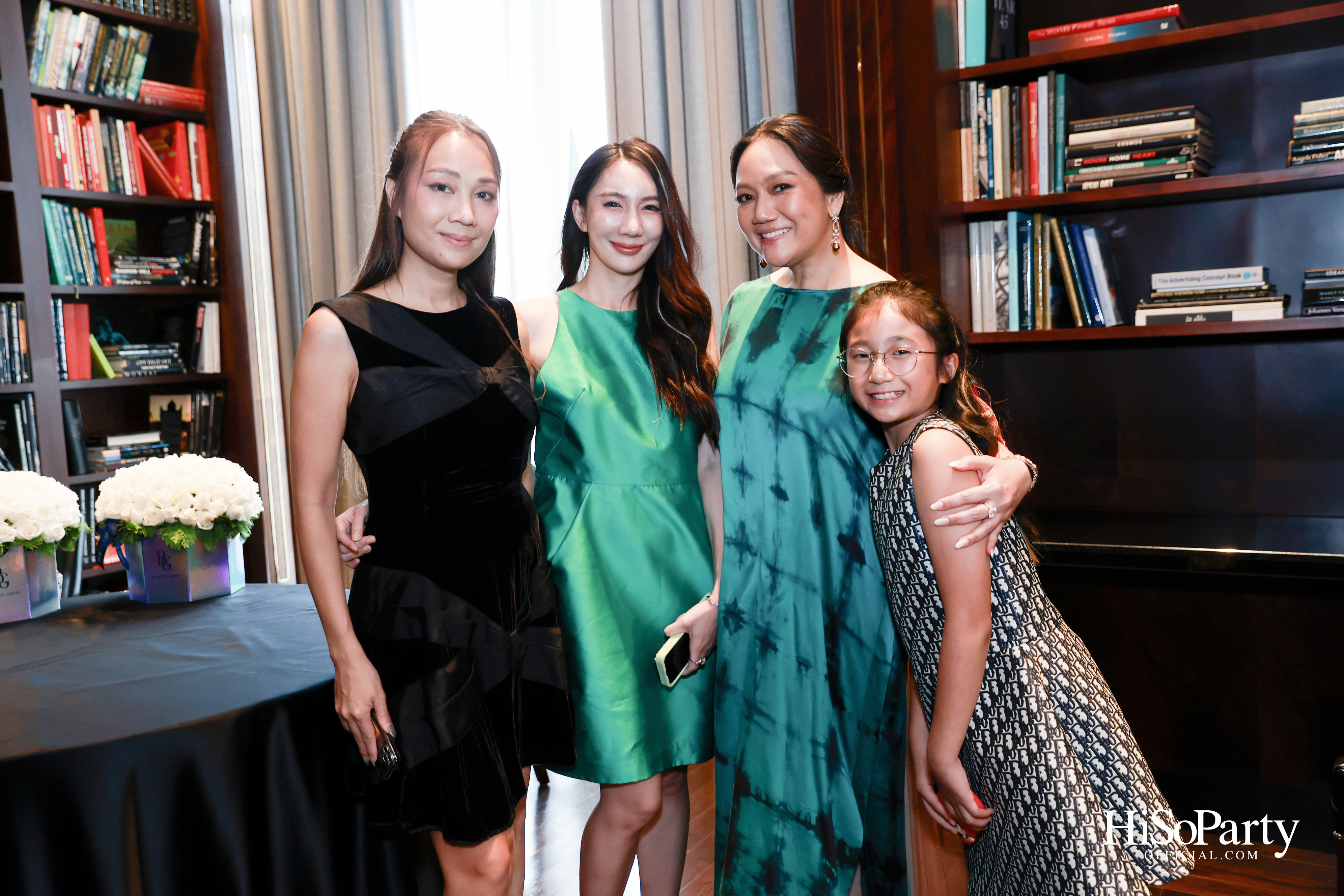 Exclusive Preview Judith Leiber New Collection & Beauty Gems ‘Bee 's Collection’