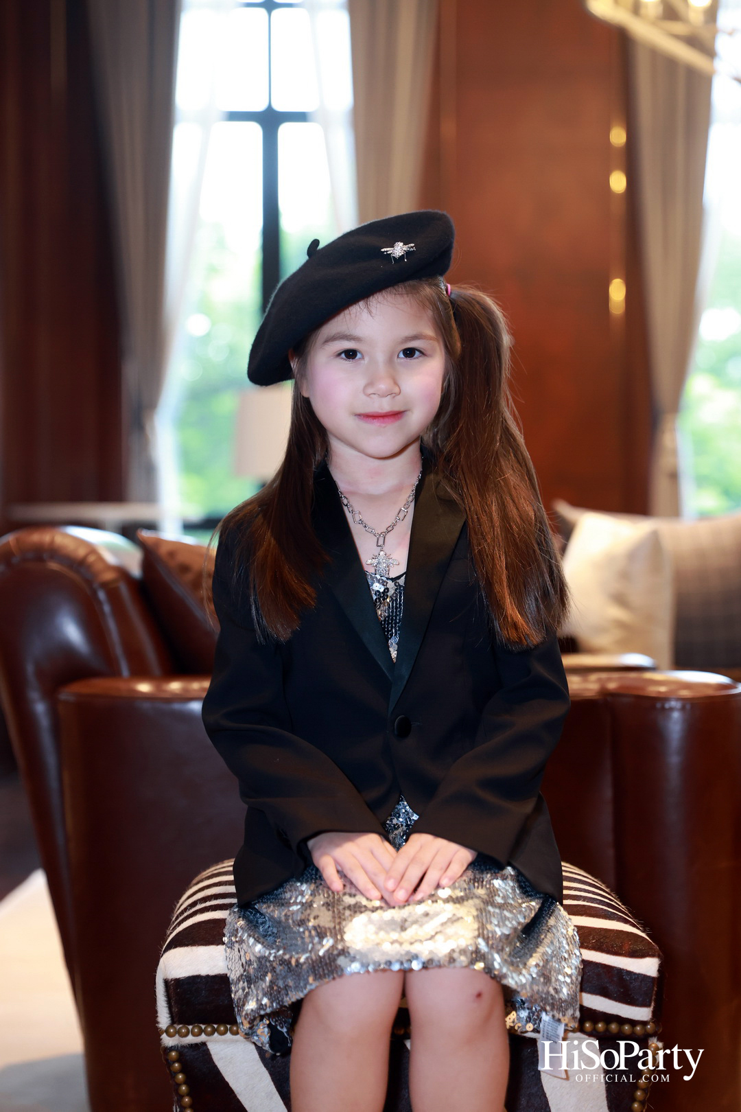 Exclusive Preview Judith Leiber New Collection & Beauty Gems ‘Bee 's Collection’