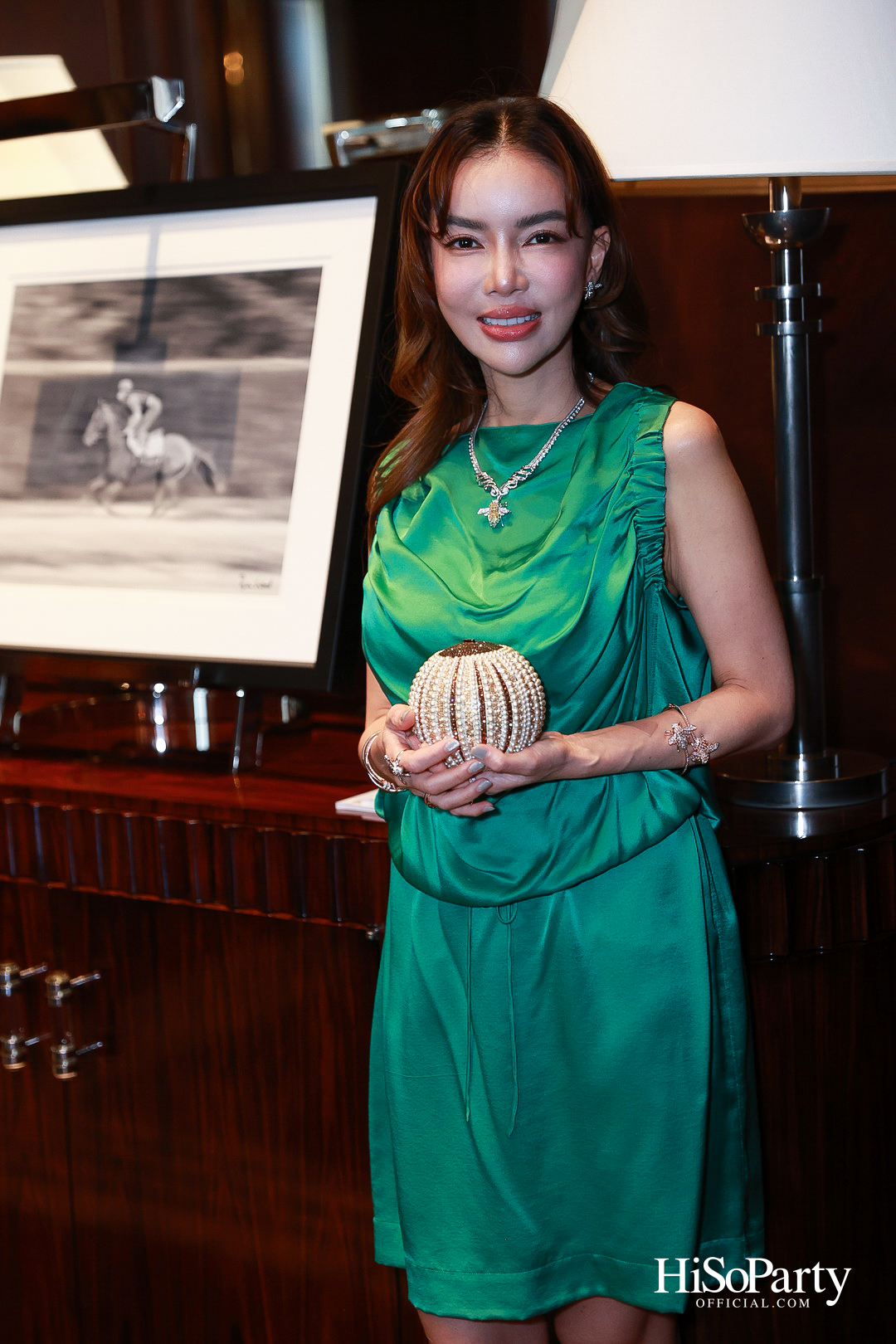 Exclusive Preview Judith Leiber New Collection & Beauty Gems ‘Bee 's Collection’