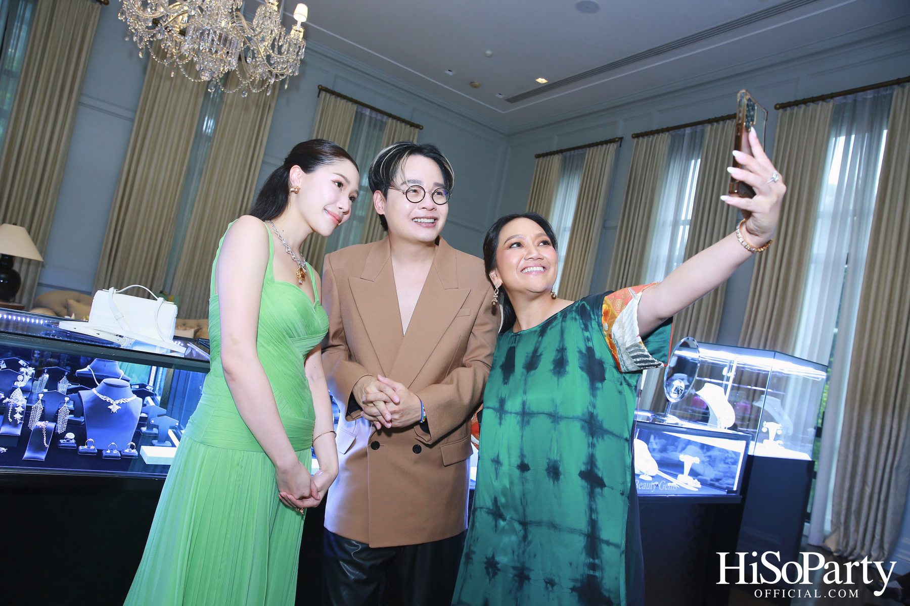 Exclusive Preview Judith Leiber New Collection & Beauty Gems ‘Bee 's Collection’