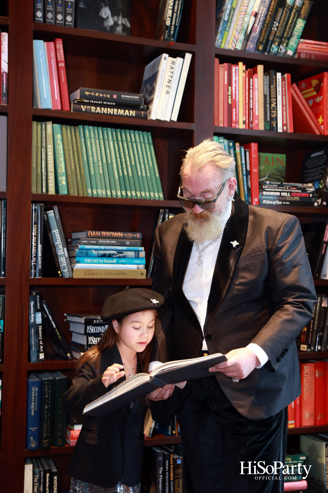 Exclusive Preview Judith Leiber New Collection & Beauty Gems ‘Bee 's Collection’