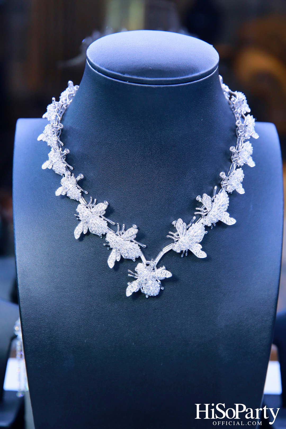 Exclusive Preview Judith Leiber New Collection & Beauty Gems ‘Bee 's Collection’