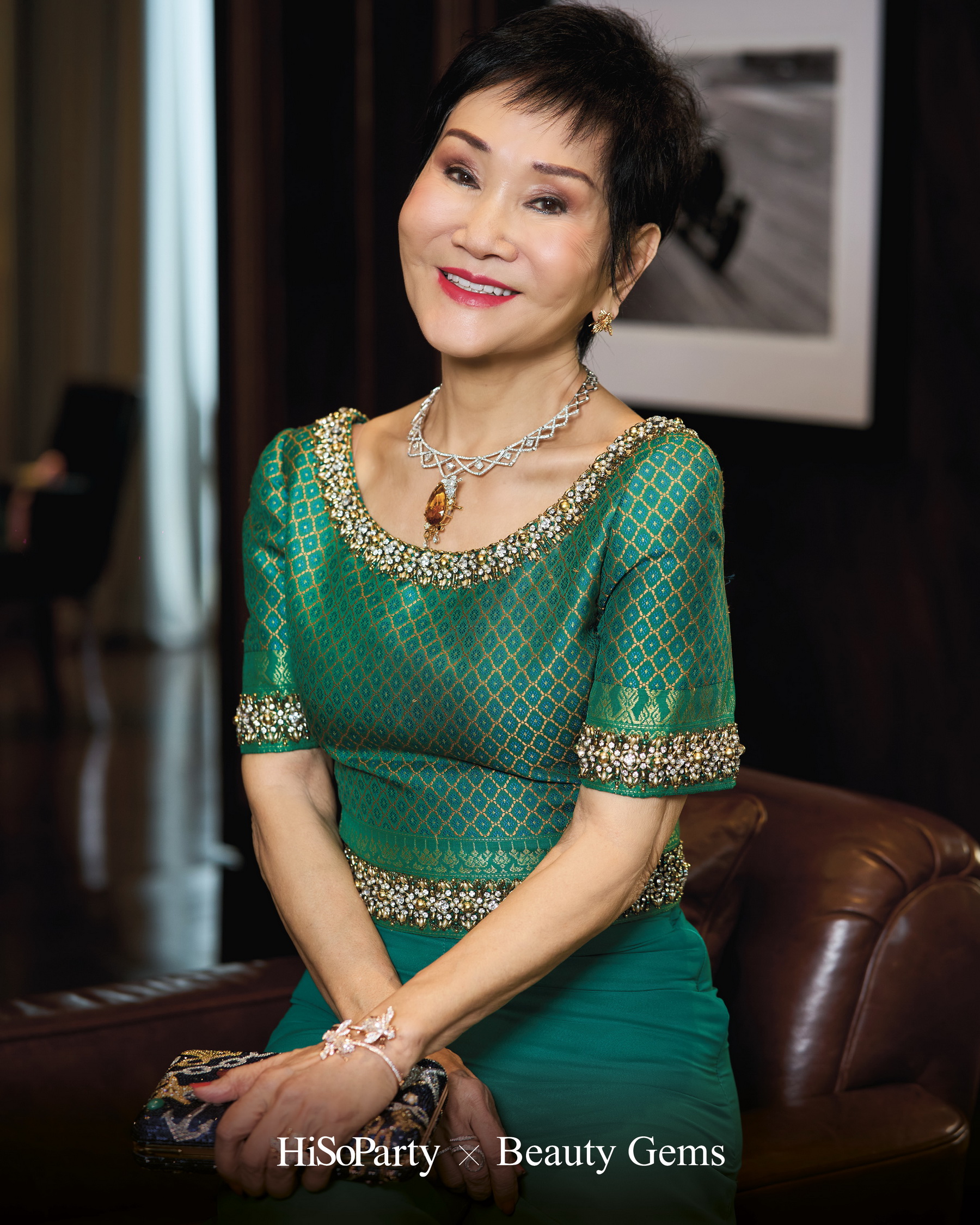 Exclusive Preview Judith Leiber New Collection & Beauty Gems ‘Bee 's Collection’