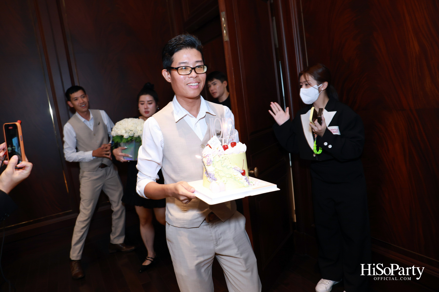 Exclusive Preview Judith Leiber New Collection & Beauty Gems ‘Bee 's Collection’