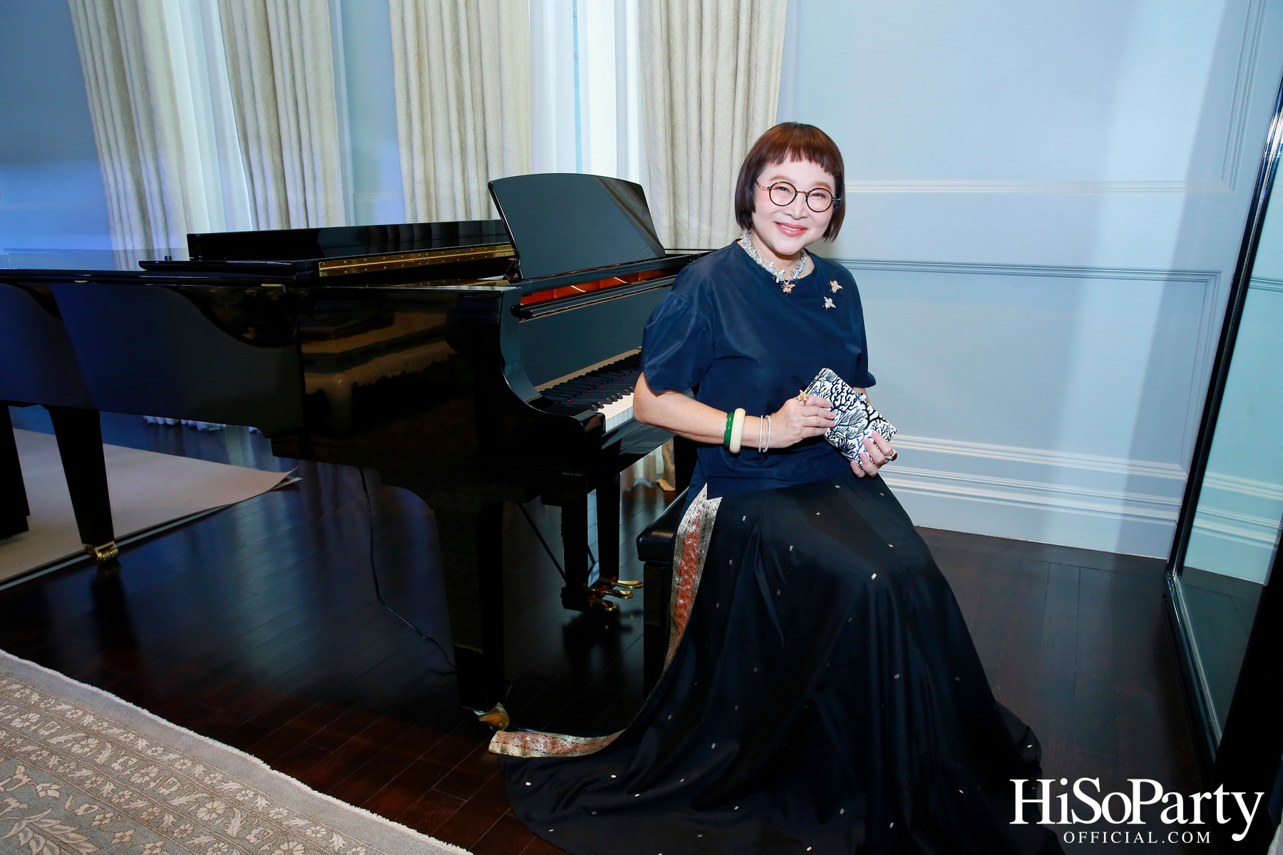 Exclusive Preview Judith Leiber New Collection & Beauty Gems ‘Bee 's Collection’