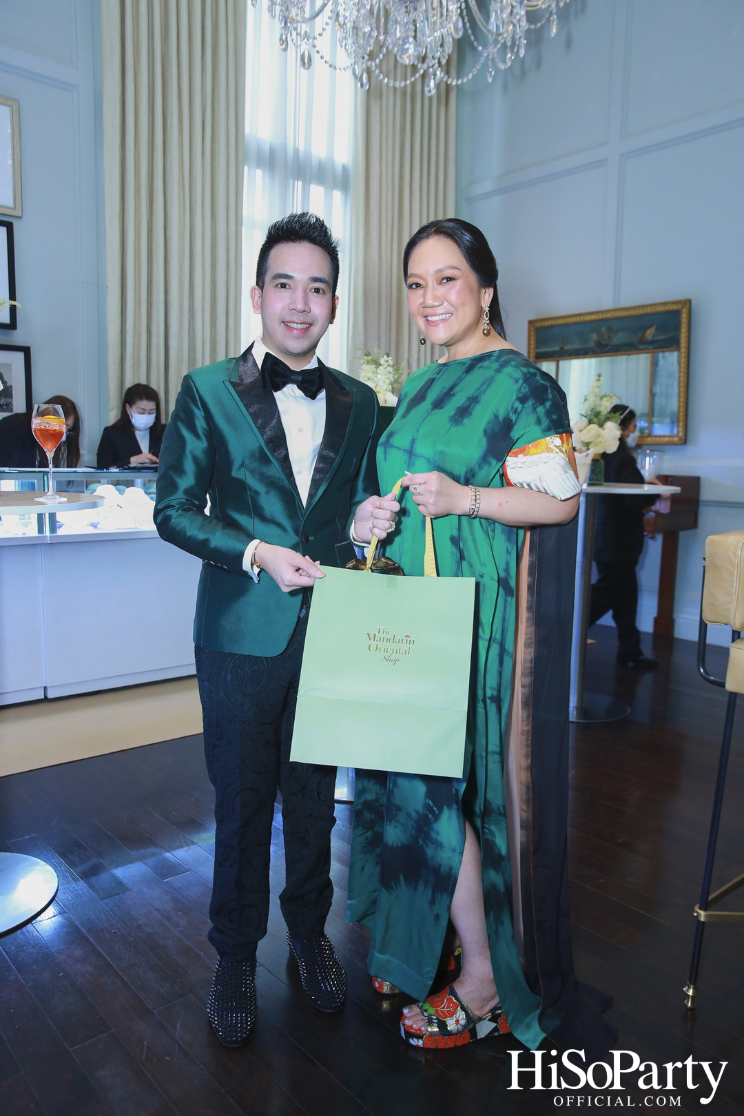 Exclusive Preview Judith Leiber New Collection & Beauty Gems ‘Bee 's Collection’