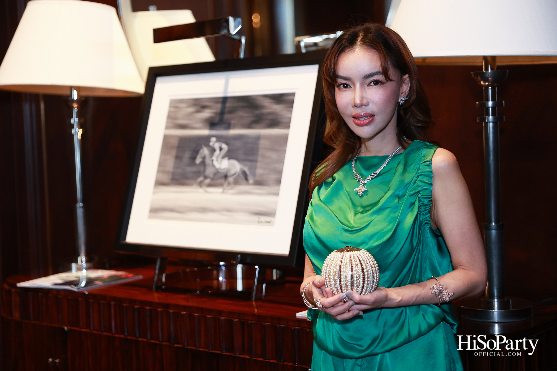 Exclusive Preview Judith Leiber New Collection & Beauty Gems ‘Bee 's Collection’