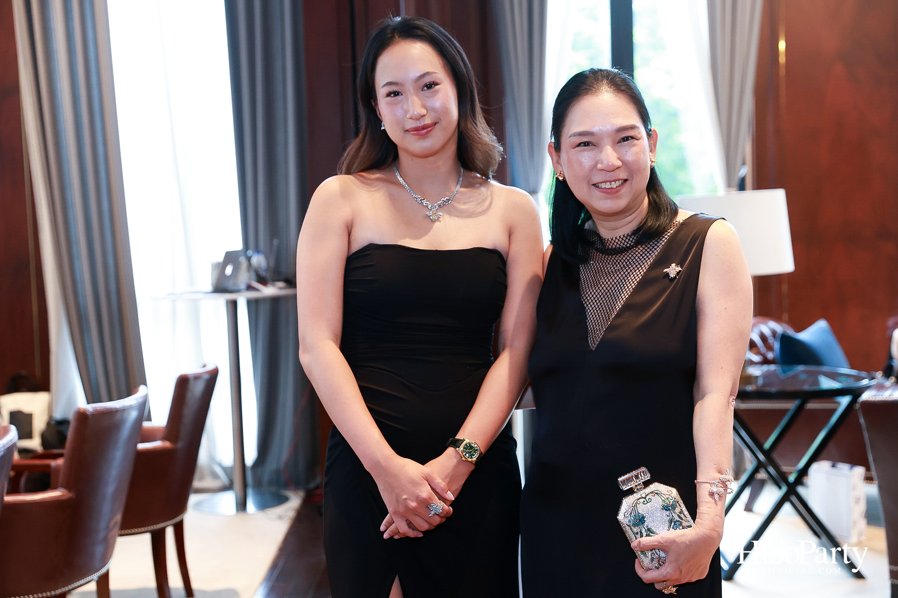 Exclusive Preview Judith Leiber New Collection & Beauty Gems ‘Bee 's Collection’