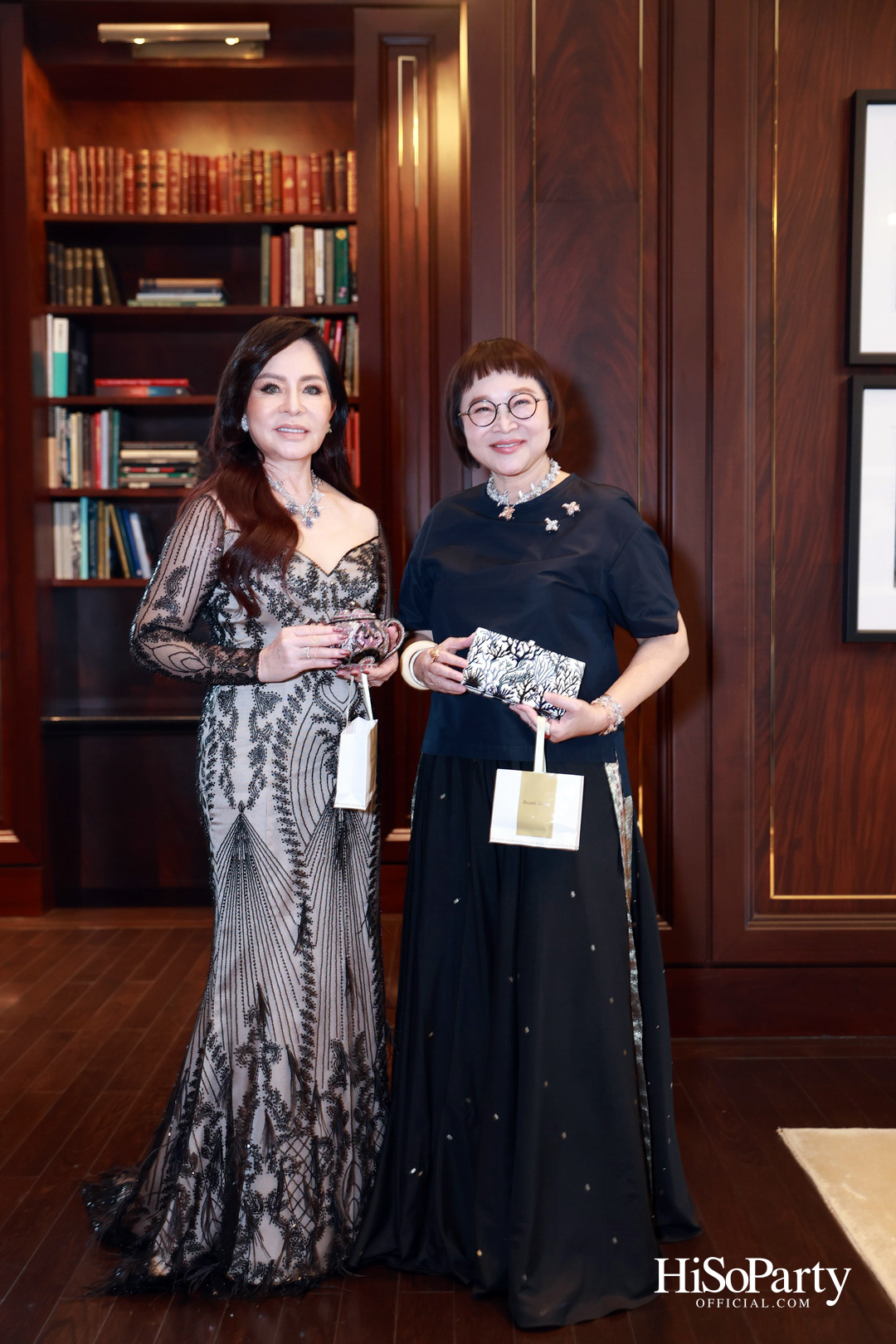 Exclusive Preview Judith Leiber New Collection & Beauty Gems ‘Bee 's Collection’