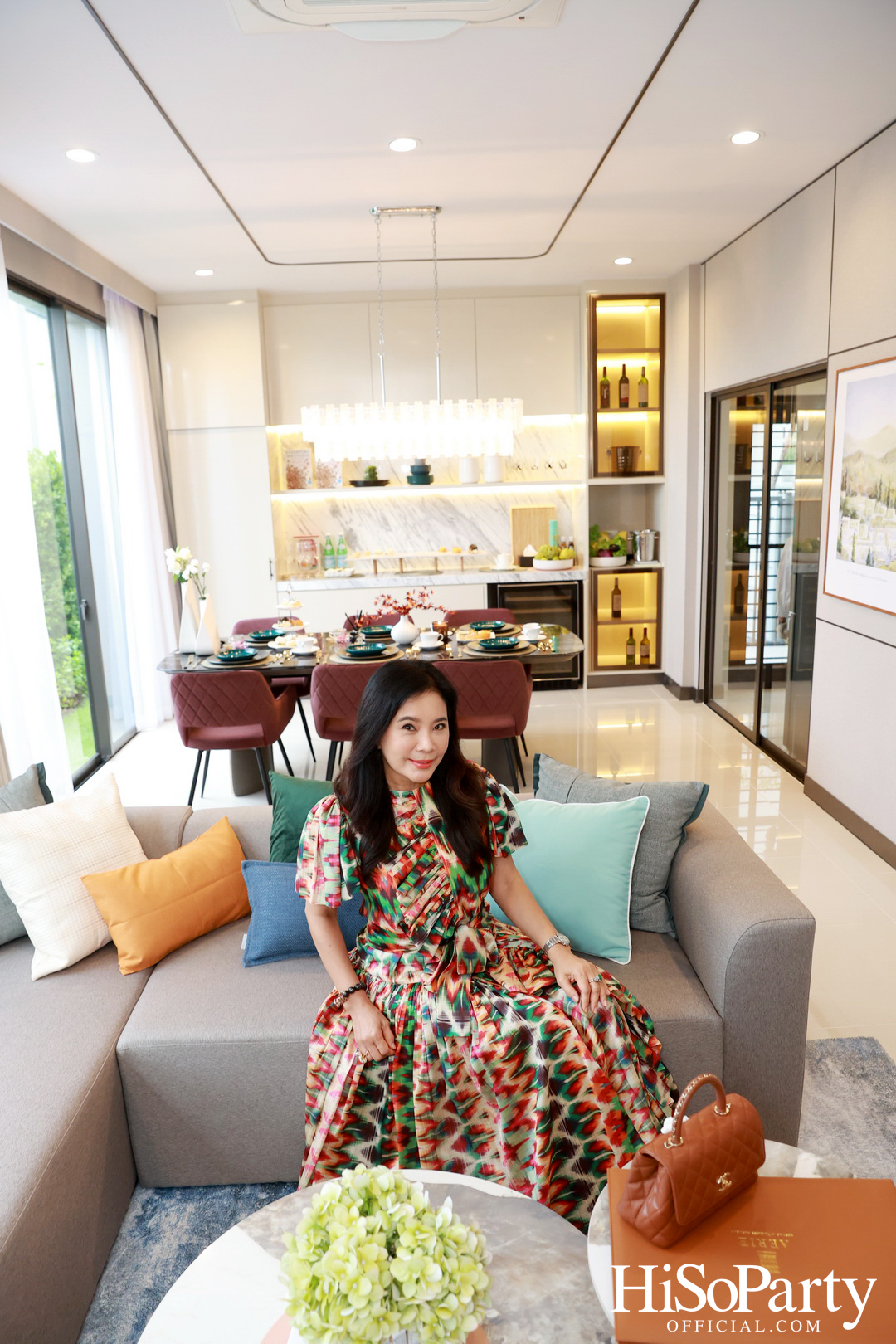 HiSoParty Magazine X AERIE