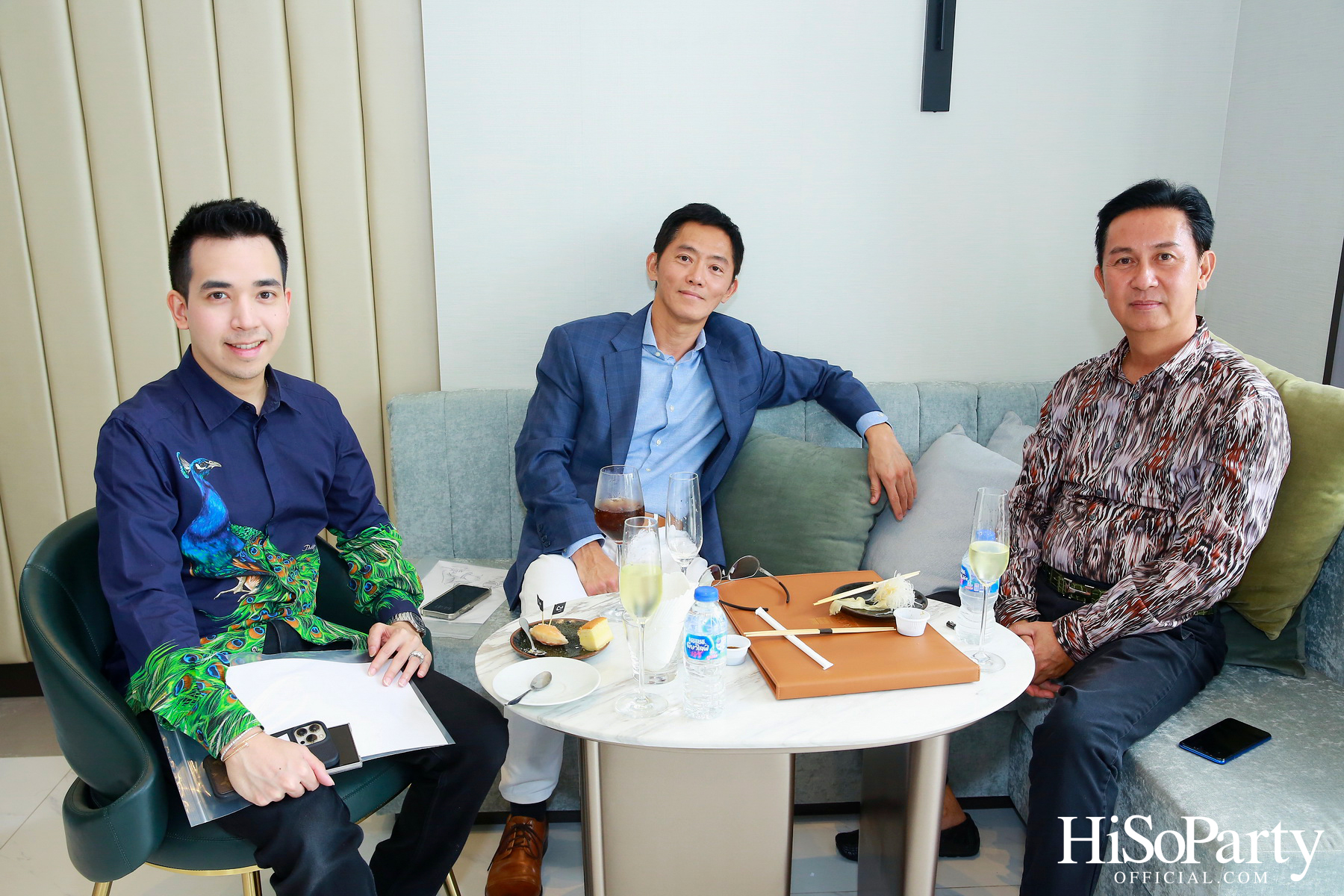 HiSoParty Magazine X AERIE