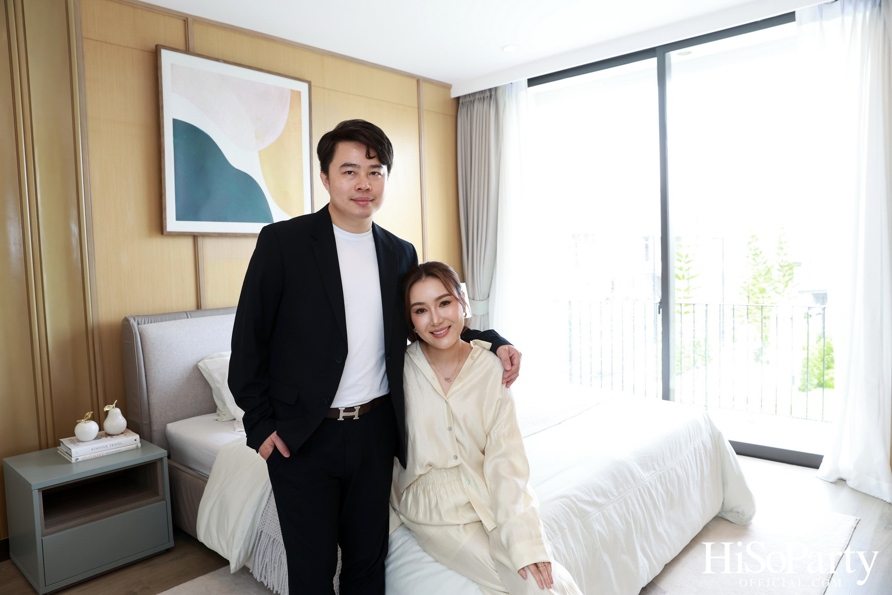 HiSoParty Magazine X AERIE