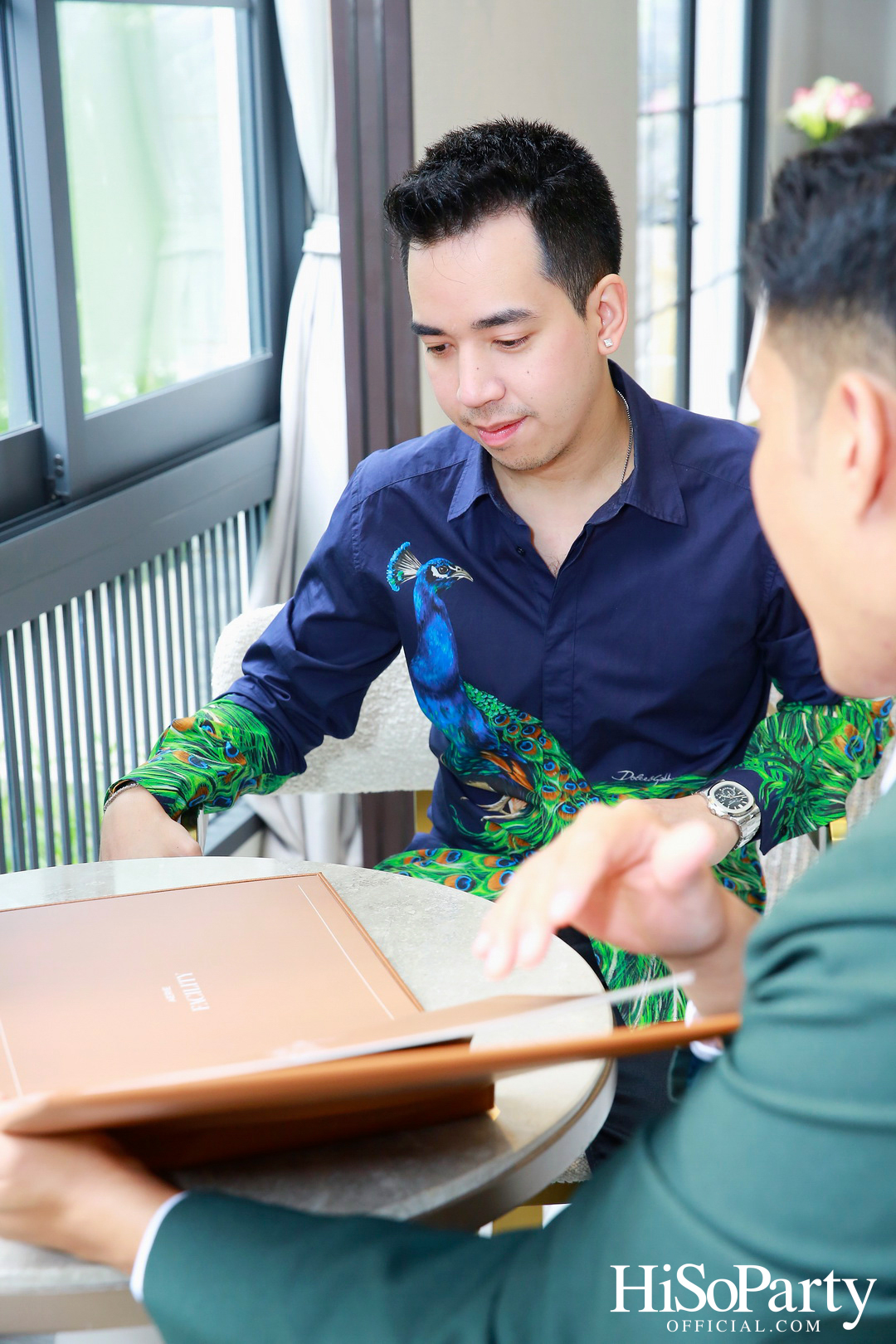 HiSoParty Magazine X AERIE