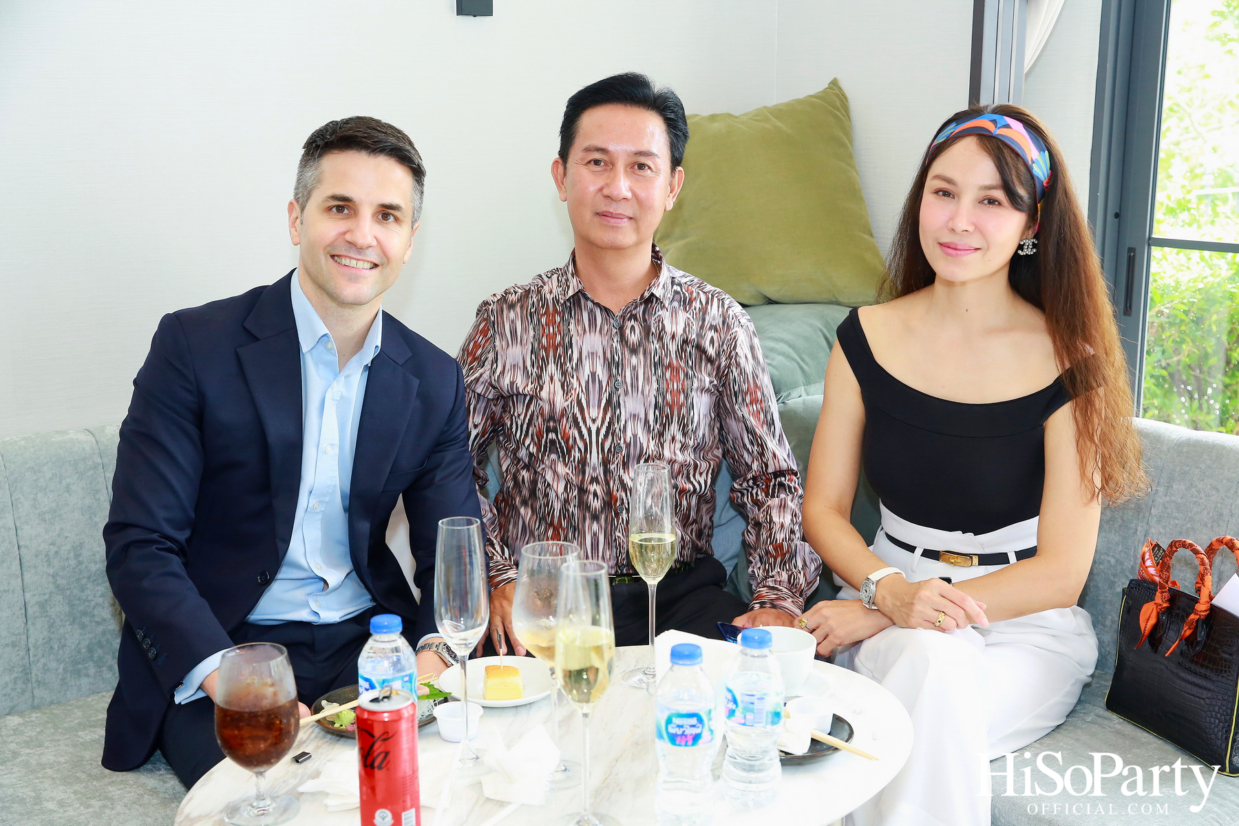 HiSoParty Magazine X AERIE