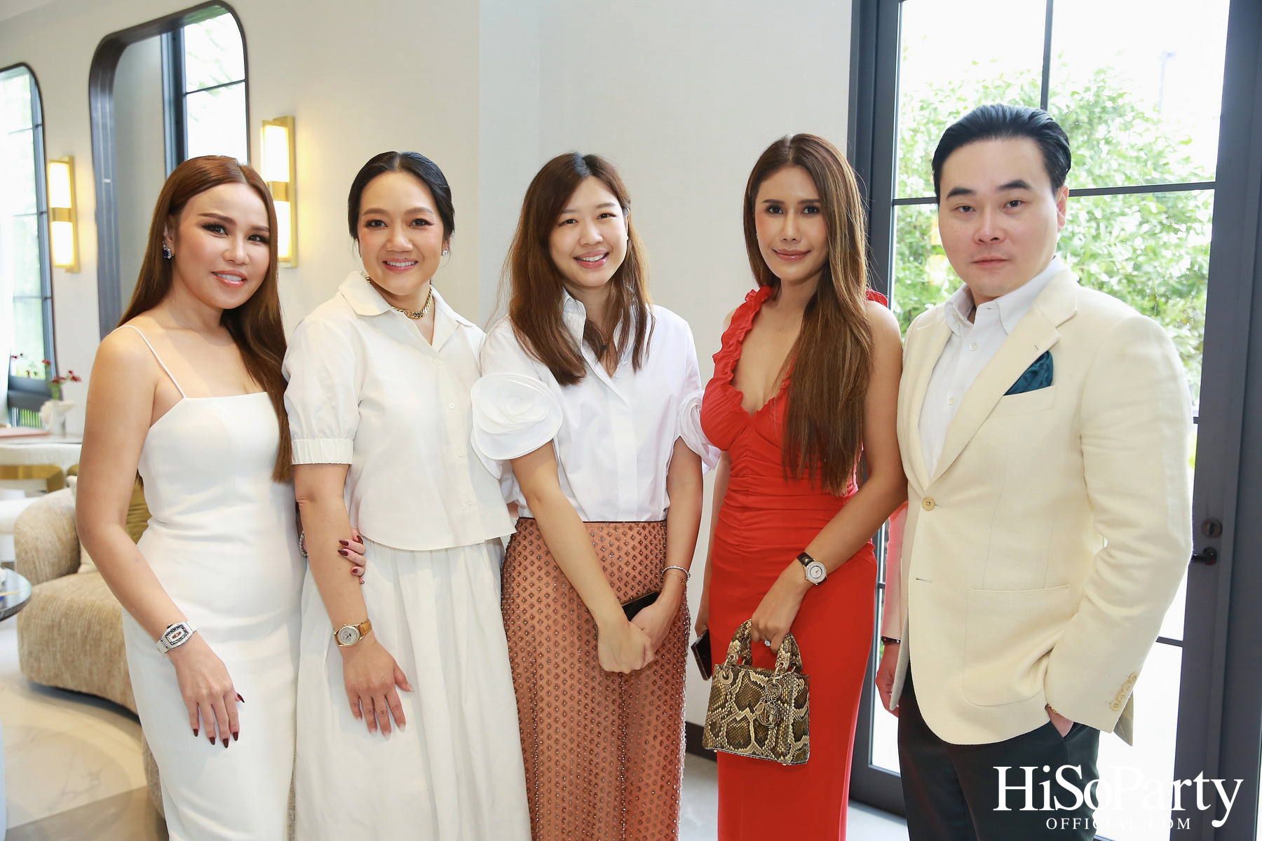 HiSoParty Magazine X AERIE