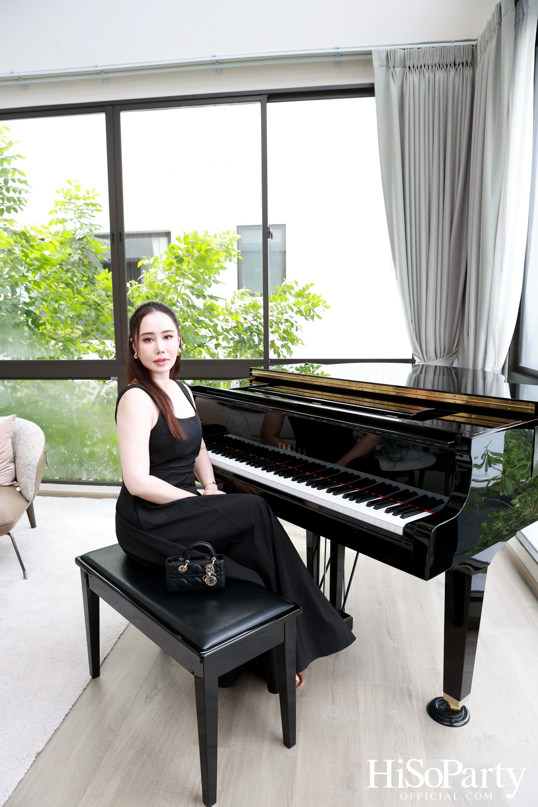 HiSoParty Magazine X AERIE