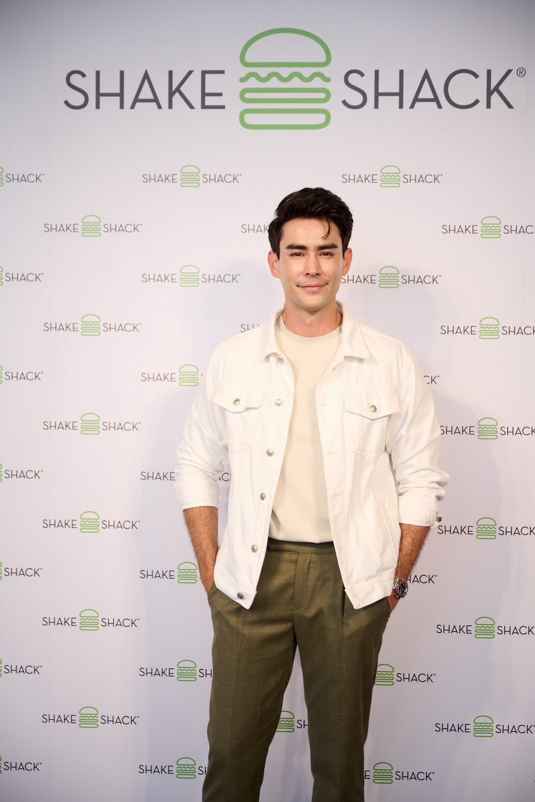 Shake Shack เปิดสาขา 3 ที่เมกาบางนา อย่างเป็นทางการ